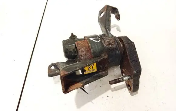 Engine mount bracket
