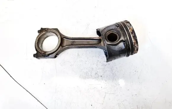 Ford Mondeo Mk III Piston with connecting rod