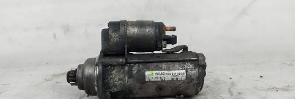 Volkswagen Golf IV Starter motor 02A911024B D7RS30 0392BD