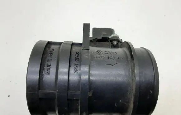 Audi A6 S6 C6 4F Mass air flow meter 06F906461A 06D906461