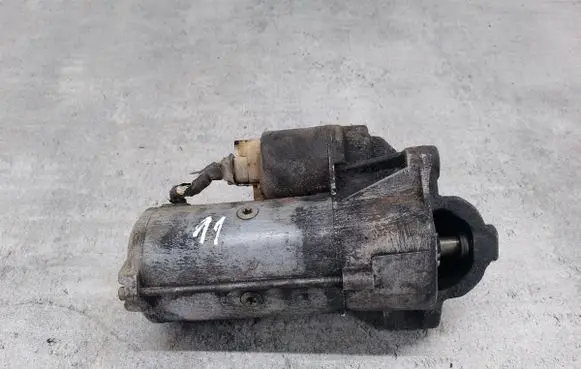 Opel Vivaro Starter motor D7R44