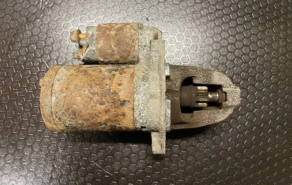 Mitsubishi Colt Starter motor MR994922 M000T45271ZT 07T038
