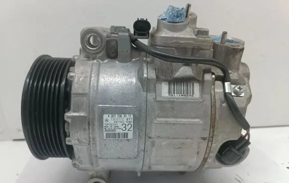 Mercedes-Benz Sprinter W906 Air conditioning (A/C) compressor (pump) A0012303211 4471501686