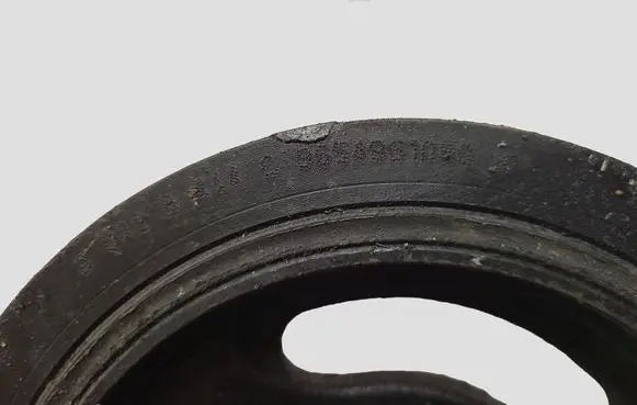 Peugeot 308 Crankshaft pulley 9654961080