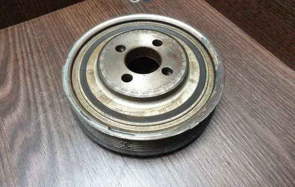 Iveco Daily 35 - 40.10 Crankshaft pulley WGR71