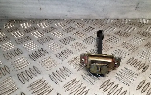 Hyundai Terracan Front door check strap stopper