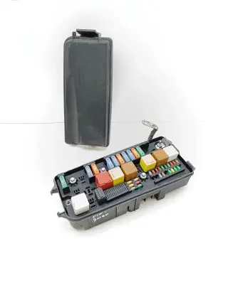 Opel Signum Fuse module 13248316 24438039