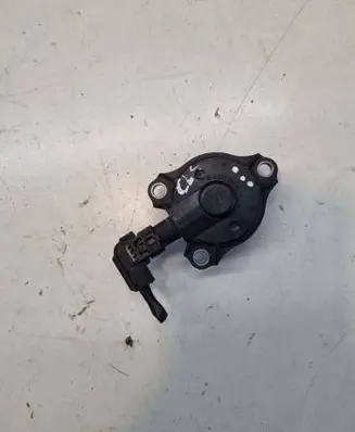 Mercedes-Benz CLS C219 Camshaft position sensor A2720510177
