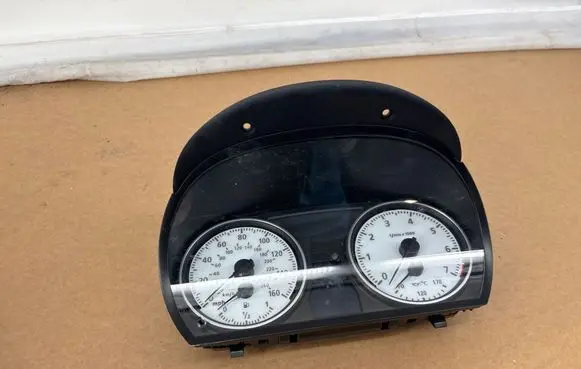 BMW X1 E84 Speedometer (instrument cluster) 14369510 796137261 9242358