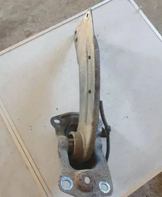 Volkswagen PASSAT B6 Rear control arm 3C0501475A