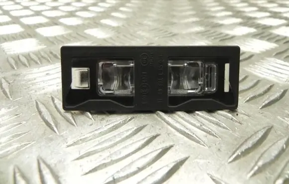 Audi Q2 - Number plate light 8W6943021 T3095