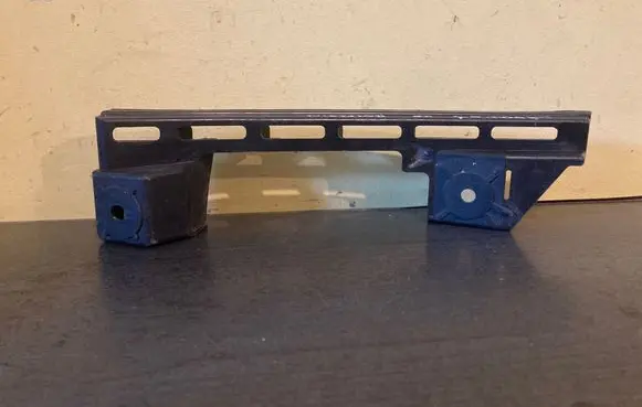 Volkswagen Caddy Front bumper mounting bracket 1T0807889B DNW013637