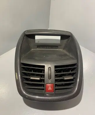 Peugeot 207 CC Dash center air vent grill 9650068177 A1099814