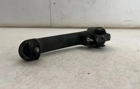 Dodge Nitro Front door exterior handle
