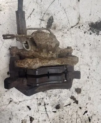 Audi A4 S4 B5 8D Front brake caliper 90R017031387