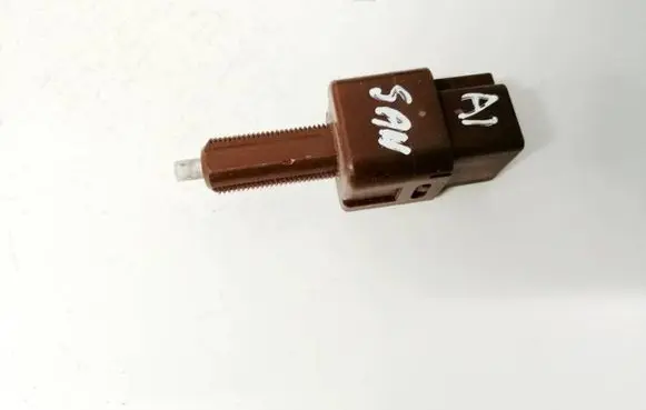 Nissan Micra Brake pedal sensor switch 3701h3