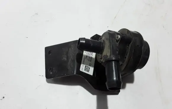 Ford Mach-E I Electric auxiliary coolant/water pump LJ938C590EB