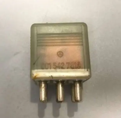 Mercedes-Benz E W124 Other relay 0015427819