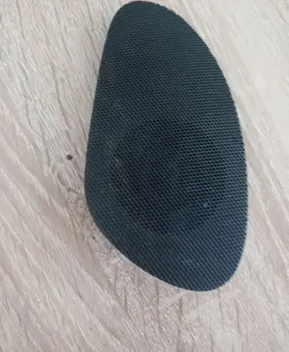 Side speaker trim/cover