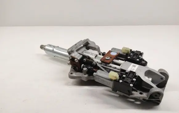 Steering wheel axle set