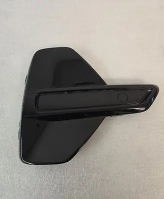 Volvo XC40 Front bumper lower grill 32347389