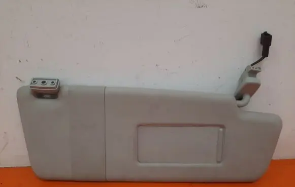Volkswagen Touran I Sun visor 6Q0857552