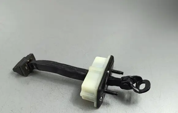 Alfa Romeo Stelvio Rear door check strap stopper