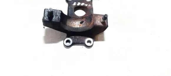 Ford Mondeo Mk III Engine mounting bracket