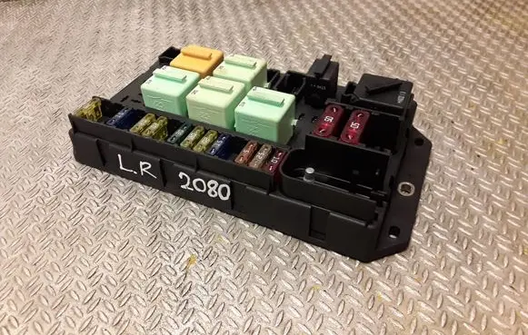 Land Rover Range Rover L322 Fuse box set YQE000351