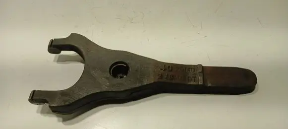 Toyota RAV 4 (XA30) Clutch release arm fork 4020140