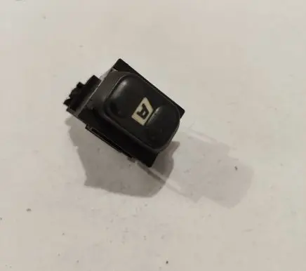 Peugeot 607 Electric window control switch A1067
