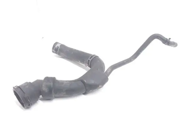 Volkswagen PASSAT B5 Engine coolant pipe/hose 8D0121101M