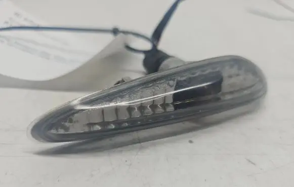 Mazda 6 Front fender indicator light