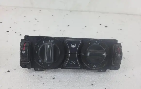 Mercedes-Benz C W202 Climate control unit 2108300185