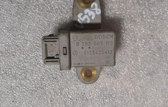 Mercedes-Benz S W220 ESP acceleration yaw rate sensor a0265005113 0265005113
