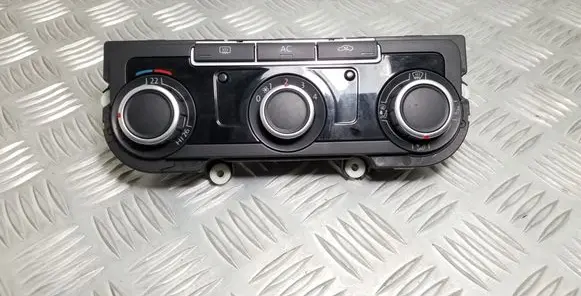 Volkswagen Golf Plus Climate control unit 3C8907336AB