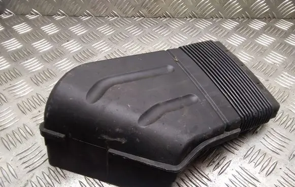 Audi A4 S4 B7 8E 8H Air intake duct part 8E0129617D