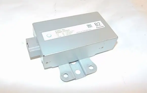 Toyota Avensis T270 Door control unit/module 859805020