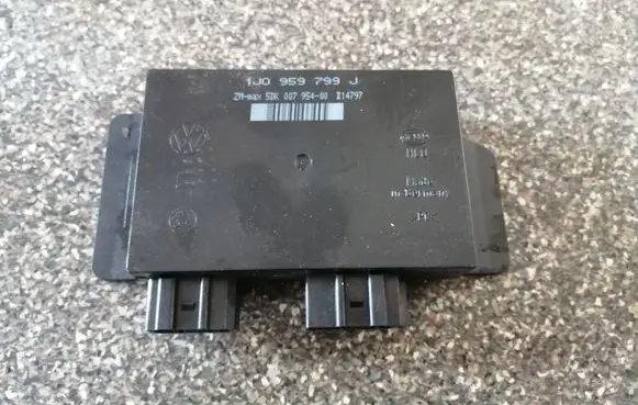 Volkswagen Golf IV Comfort/convenience module 1J0959799J