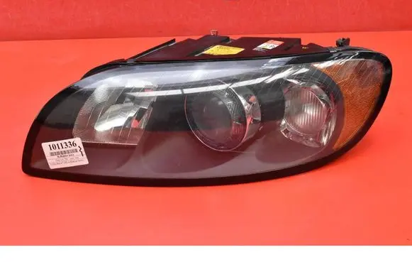 Volvo C70 Headlight/headlamp 31283039