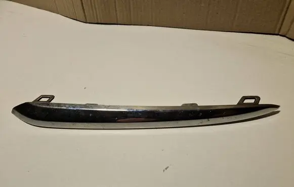 Mazda 3 ACC Distronic radar sensor grill/trim BDHW50C22