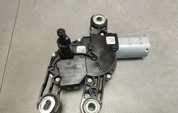 Audi Q3 F3 Rear window wiper motor 5E5955711B
