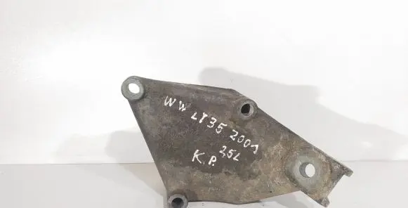 Volkswagen II LT Engine mounting bracket 074199307B 1135230