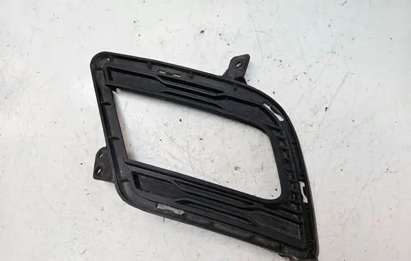 KIA Pro Cee'd I Front bumper lower grill 865631H500