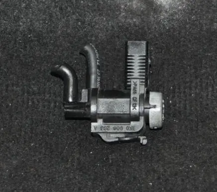 Skoda Yeti (5L) Turbo solenoid valve 1K0906283