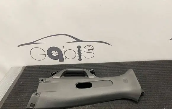 Dodge RAM (B) pillar trim (top) 6DQ07TRMAC 68312300AB
