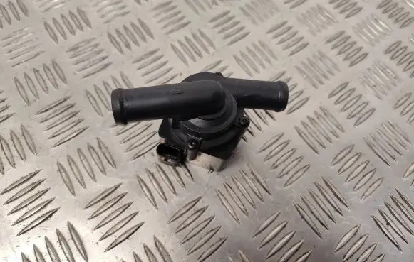 Volvo V60 Water pump 31366009