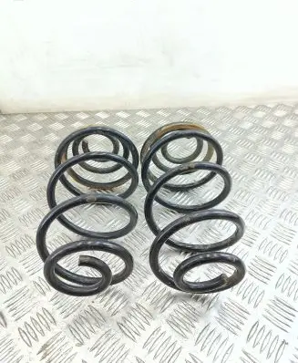 Opel Astra H Rear coil spring