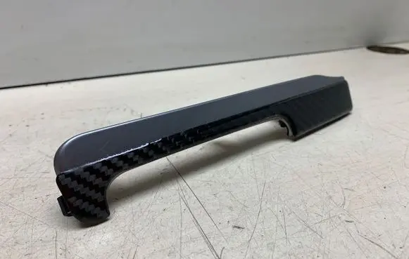 Dashboard glove box trim