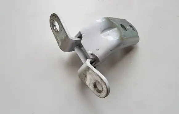 Hyundai Ioniq Rear door lower hinge A046057